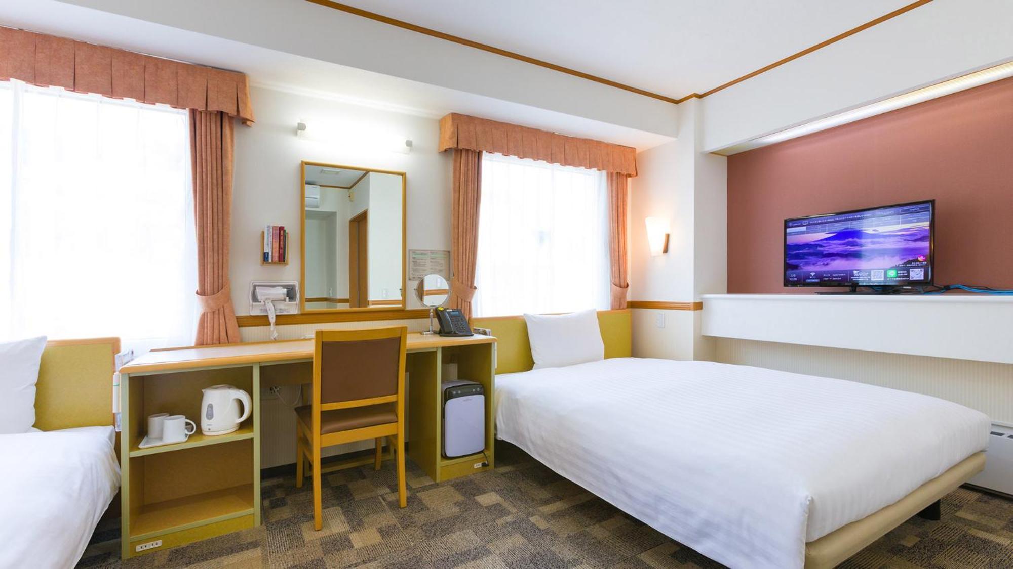 Toyoko Inn Kiryu Eki Minami Guchi Bilik gambar